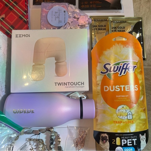 NEW Amazon MYSTERY box, Brand New Items Only 📦 🔥 NO JUNK, 5 ⭐️​​ - Picture 4 of 16